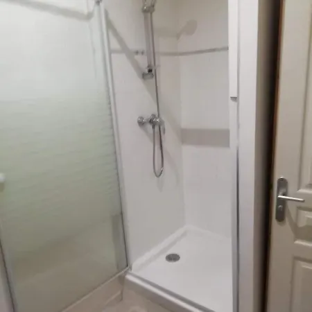 Typique Dans Le Centre Historique 47m2 Apartment