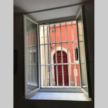 Typique Dans Le Centre Historique 47m2 La Ciotat